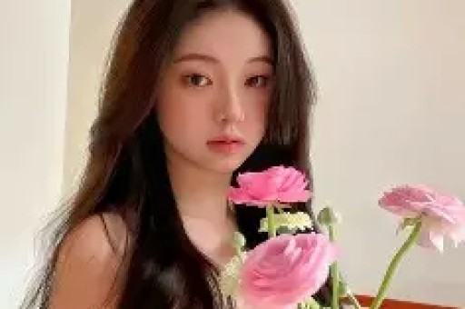 百万网红人设彻底崩塌! 前男友扒出虐狗真相思聪不认女儿是对的